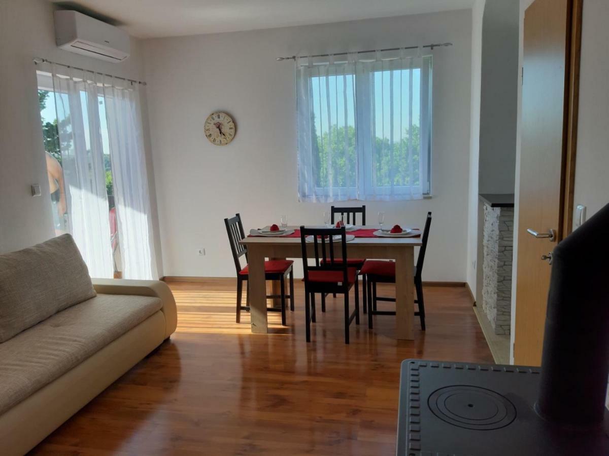 Apartman Igy วิงกุรัน ภายนอก รูปภาพ